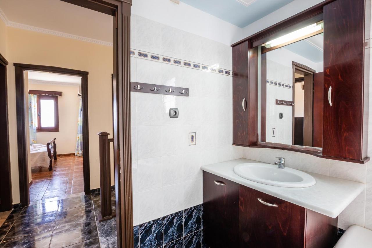 Oceanviewvilla Afiartis ภายนอก รูปภาพ